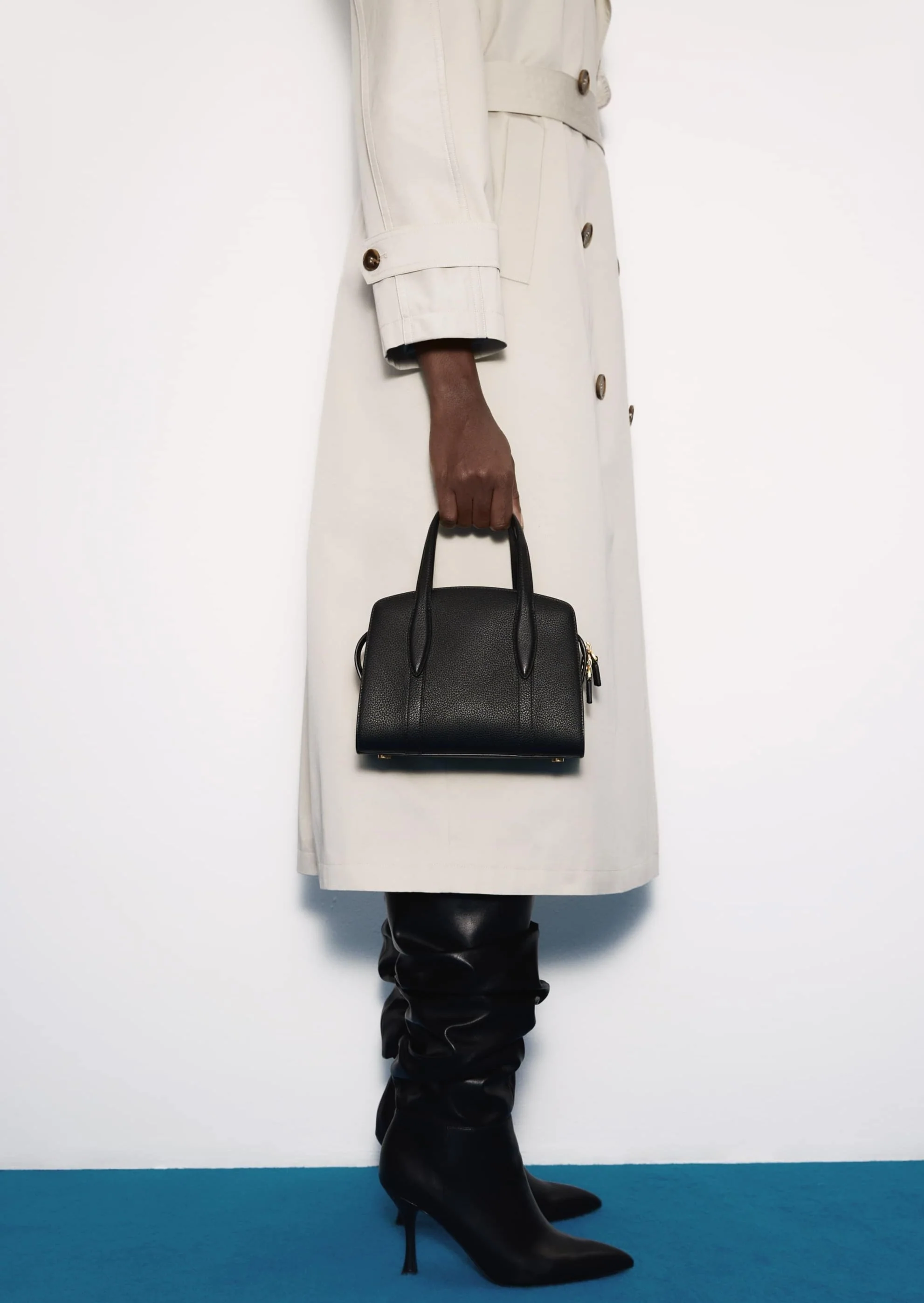 Gabrielle 21 Top Handle Bag - Image 10