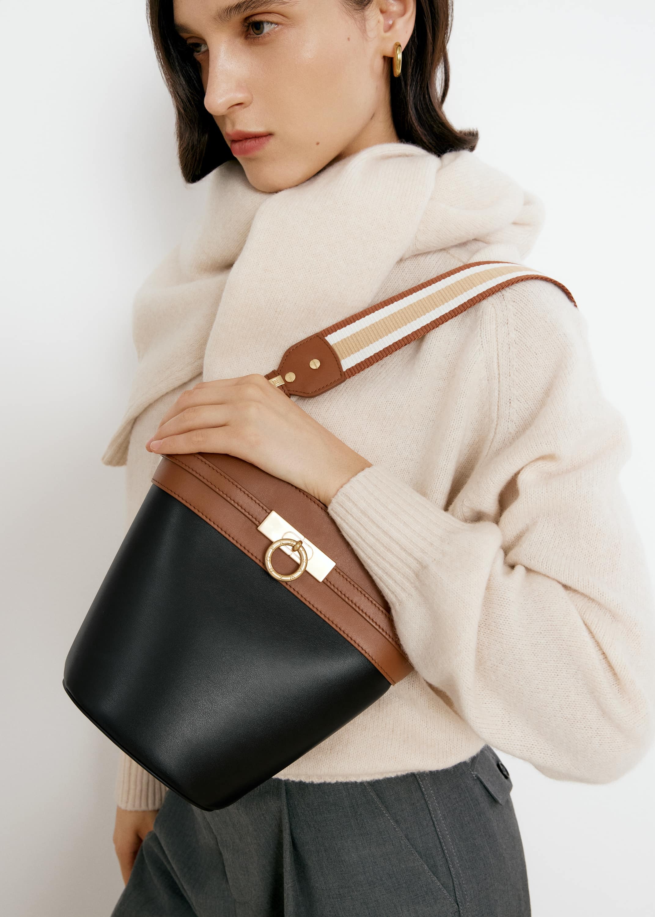 Madison Bucket Bag - Image 28