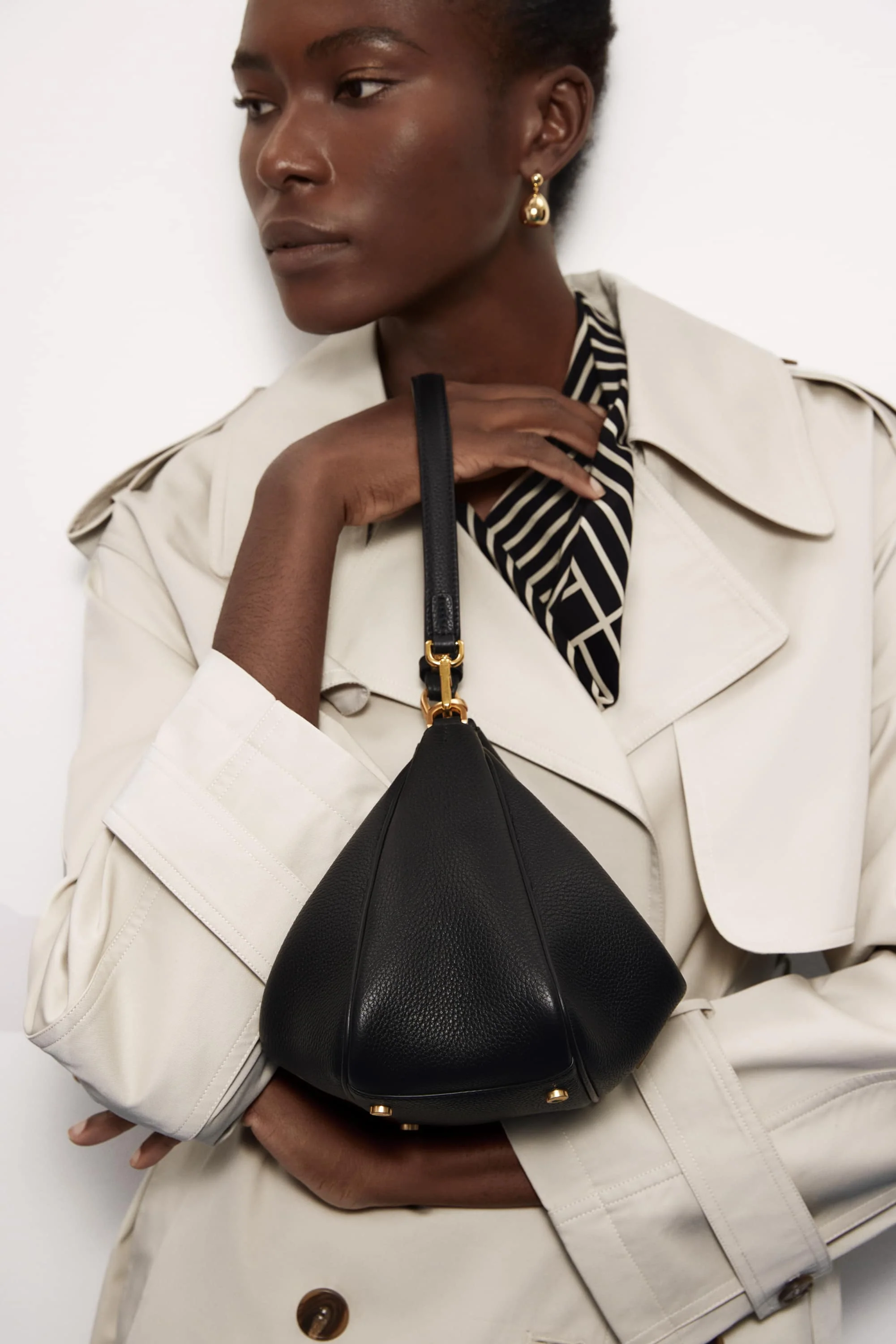 Sophie Soft Shoulder Bag - Image 3